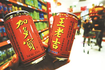 廣東省高級(jí)人民法院一審宣判，紅罐涼茶裝潢所有權(quán)歸屬于王老吉，加多寶稱將上訴供圖/CFP