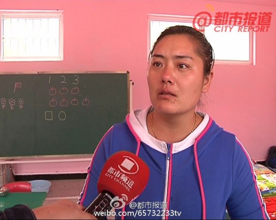 當(dāng)事老師接受采訪時(shí)表示很委屈。