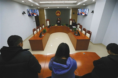 105中學(xué)女生被打案三名被告人在海淀法院聽取判決 105中學(xué)女生被打案三名被告人在海淀法院聽取判決
