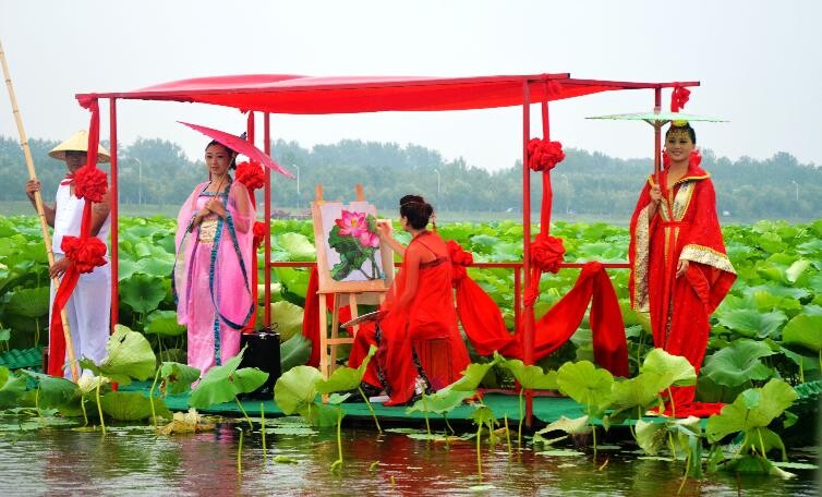 第八屆中國(guó)·淮陽(yáng)龍湖賞荷旅游月開(kāi)幕 為期兩個(gè)月