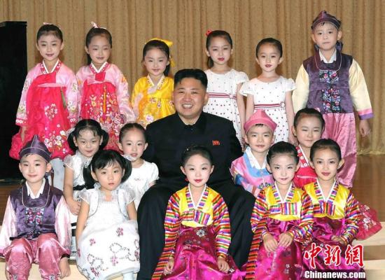據(jù)朝中社5月30日?qǐng)?bào)道，朝鮮勞動(dòng)黨第一書(shū)記、朝鮮國(guó)防委員會(huì)第一委員長(zhǎng)、朝鮮人民軍最高司令官金正恩在兒