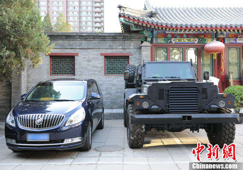 輕型聯(lián)合越野戰(zhàn)力與別克GL8商務(wù)MPV車對(duì)比。張龍?jiān)茢z