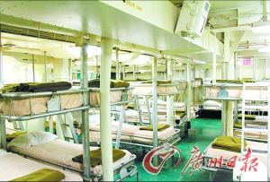 航母上的水兵宿舍。（資料圖片）
