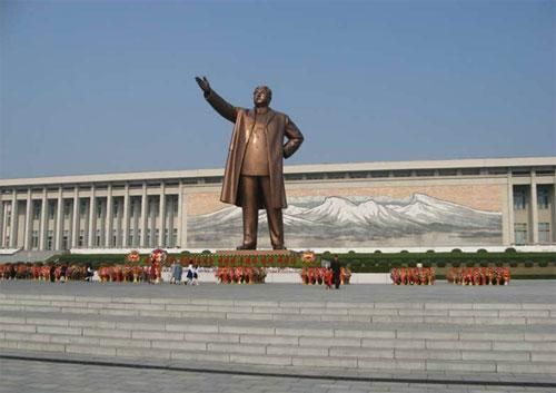韓國(guó)稱或利用導(dǎo)彈對(duì)平壤等大城市的金日成、金正日銅像進(jìn)行精密打擊