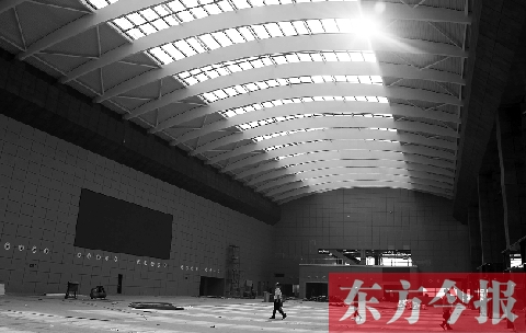 作為高鐵鄭州東站最重要的配套工程，鄭州綜合交通樞紐公路客運站的裝修工作即將完成，預(yù)計今年9月底與鄭州