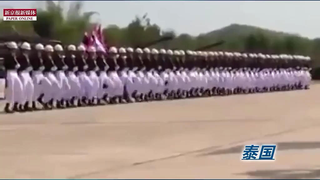那些年摩托、樹人、斧頭兵上演的有趣閱兵式