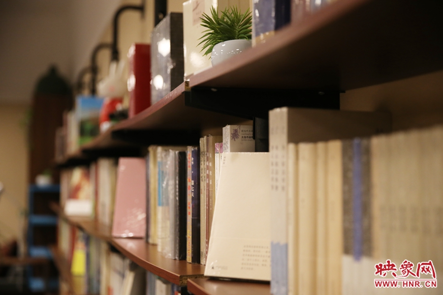 書店內(nèi)的裝飾。