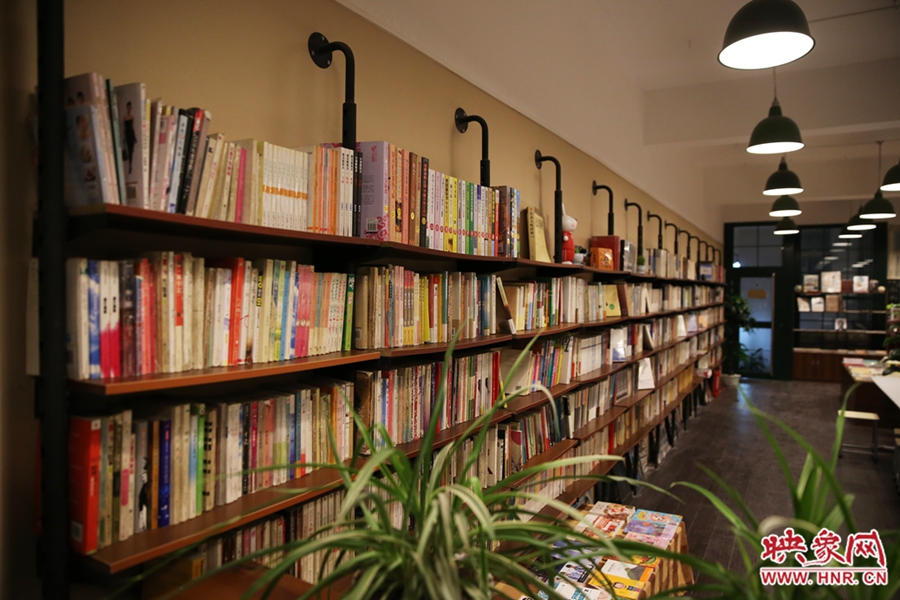 書店內(nèi)的裝飾。