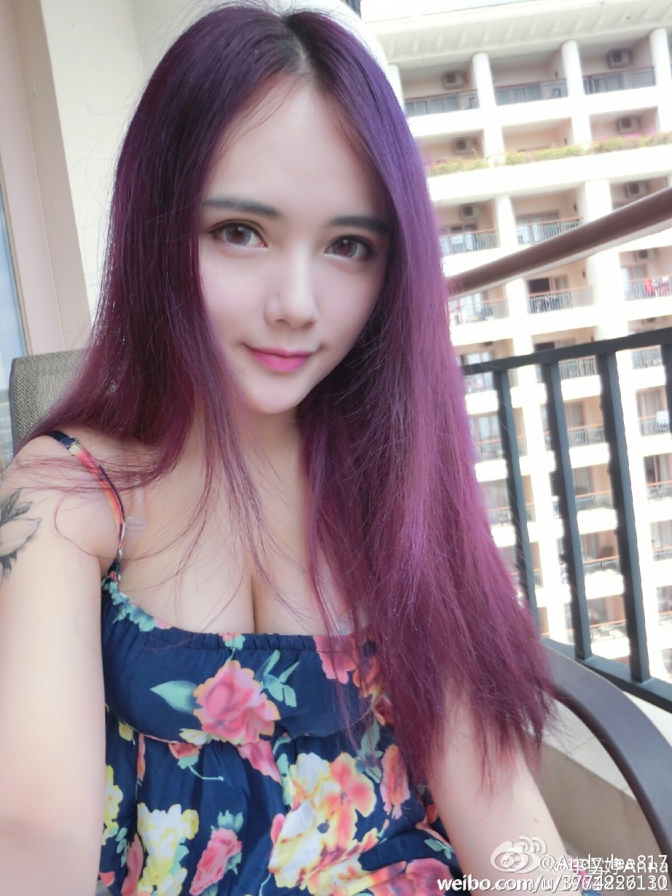 湖大21歲?；ㄇ巴购舐N無懼走光